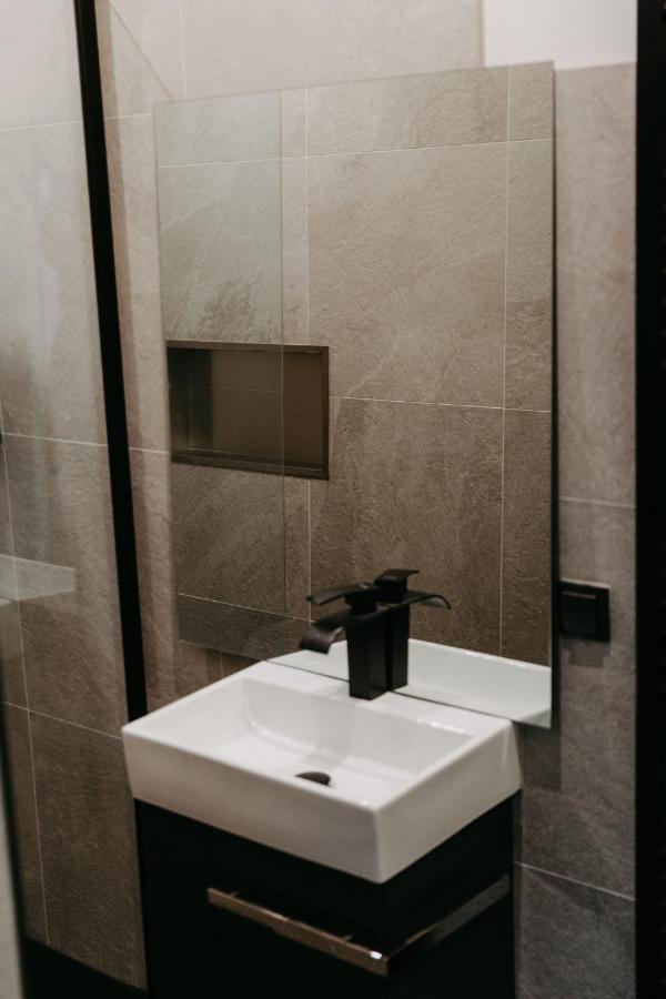 דירות וינה Modernes, Stilvolles Eingerichtetes Loft מראה חיצוני תמונה
