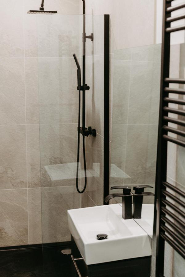 דירות וינה Modernes, Stilvolles Eingerichtetes Loft מראה חיצוני תמונה